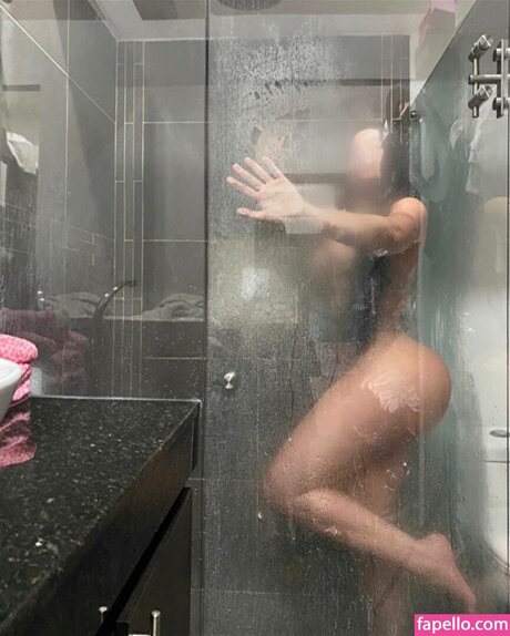 marieth gn star du porno de haute qualité img