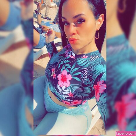 neeyce_ actrice adulte des photos