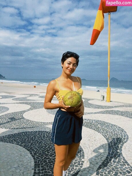 Carolina Oliveira modèle sympa image