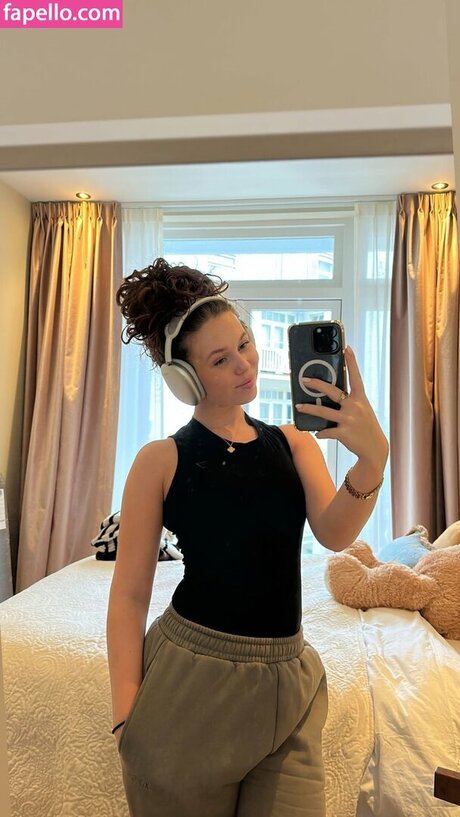 vieille milf onlyfans des nus sympas img