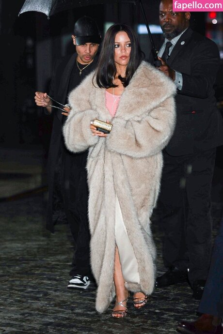 plage milf onlyfans hd parfait image