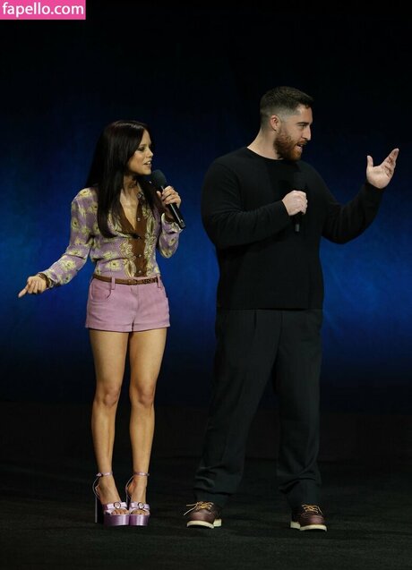 chaton potelé uniquementfans porno artistique image