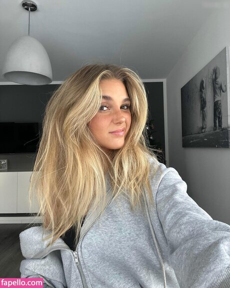 Lara Spengler star du porno belle photo