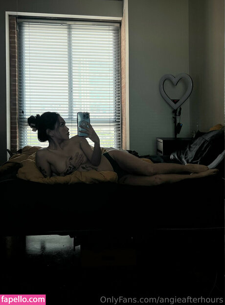 Angierzzz modèle de haute qualité archive