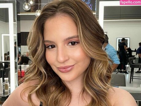 Sophia Valverde actrice photo