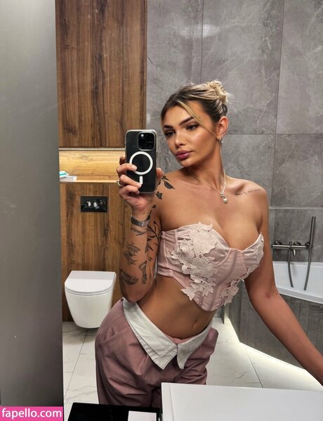 Magda oskot étoile xxx des photos