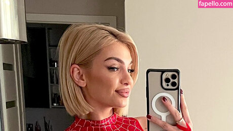 Magda oskot nus étoiles photos