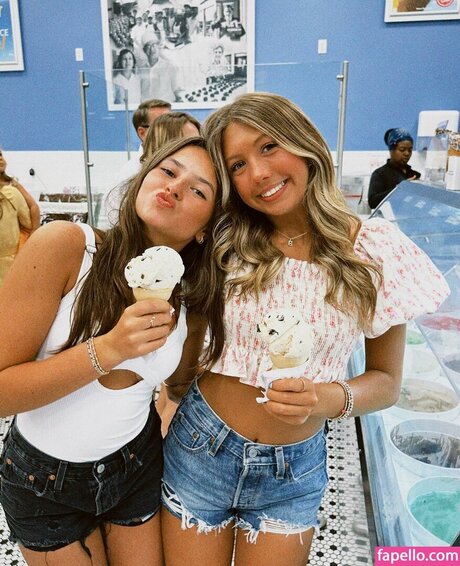 Cailey Presley Fleming star du porno parfaite img