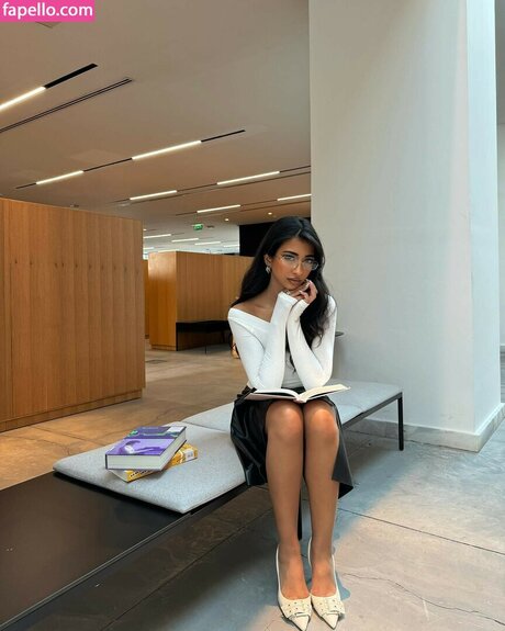 pom-pom girl asiatique onlyfans chaud de haute qualité photos