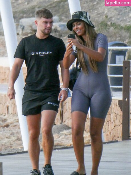 Sophie Piper nus étoiles archive