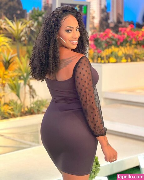 Janaina Sim es actrice sexy galeries