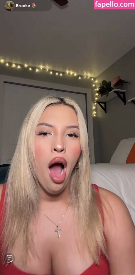 Cloud ASMR star du porno gratuite images