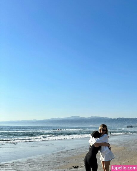 Alexa Blair Robertson actrice libre img