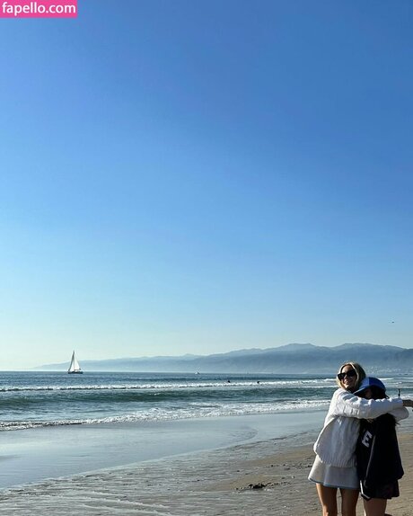 Alexa Blair Robertson étoile érotique galerie