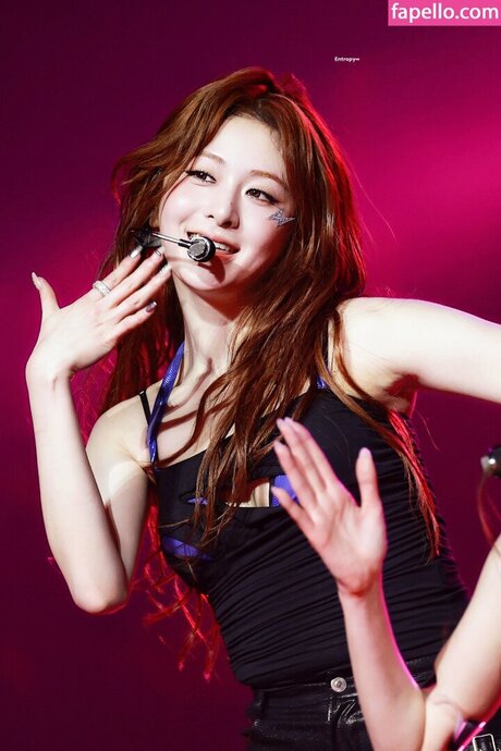 Huh Yunjin_ art modèle galerie