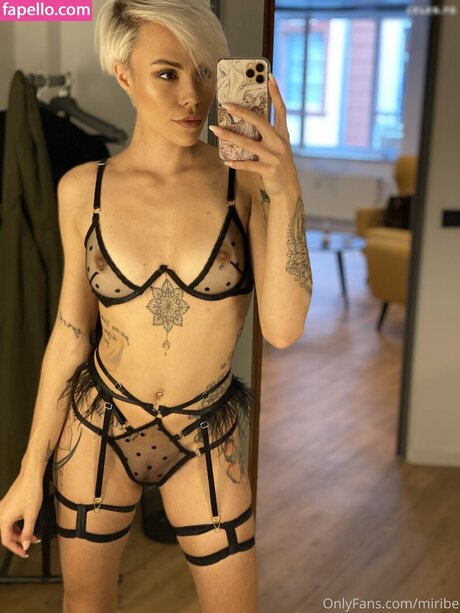 Miri Be modèle joli photos