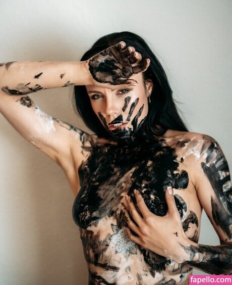 Miri Be star pornographique images