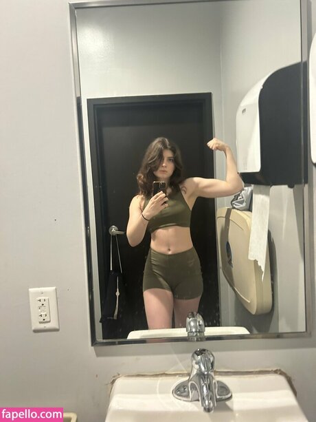 Squirtstain art star du porno photo