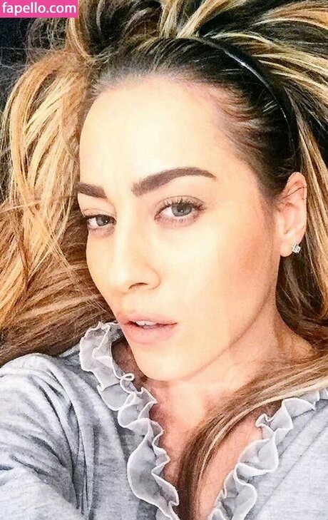 paolasaulino modèle chaud galeries