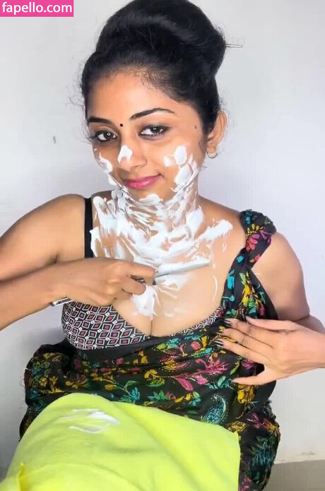 Sharmy Vlogs modèle gratuit archive