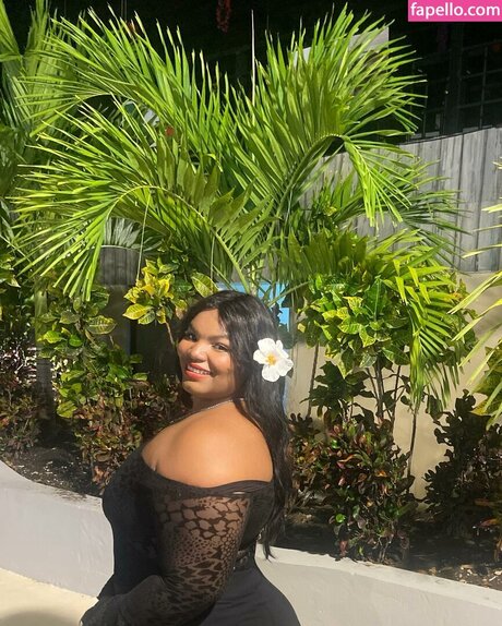 Airam Natt star du porno parfaite photos