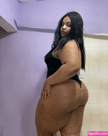 Airam Natt modèle joli images