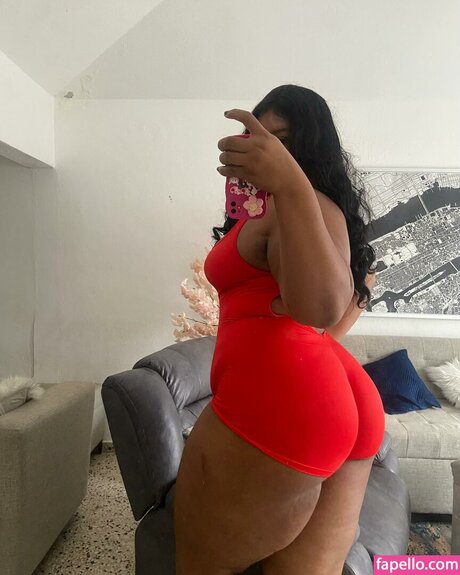 Airam Natt modèle joli collection