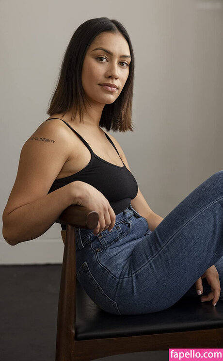 Luciane Buchanan star du porno sexy img