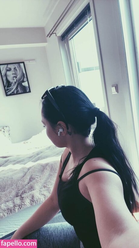 Alexandra Hetland Johnsen art star du porno des photos