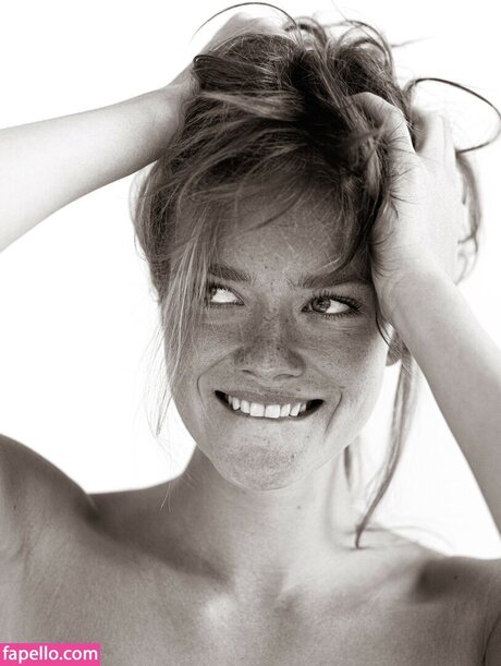 Tatiana Kozina star du porno gratuite des photos