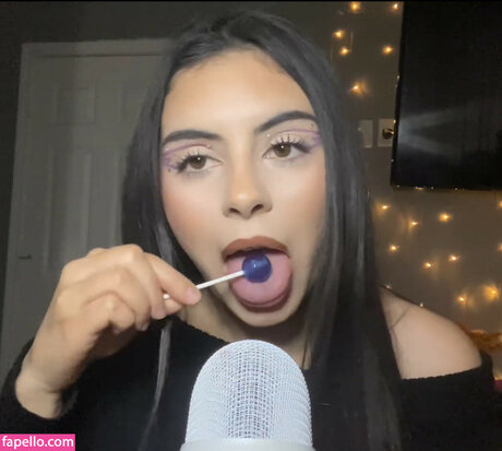 pieds de cosplay uniquementfans haut por archive