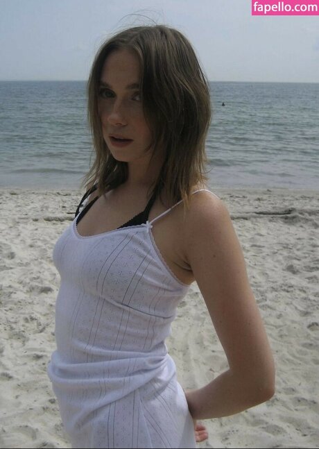 Veronika Slowikowska star du porno gratuit image