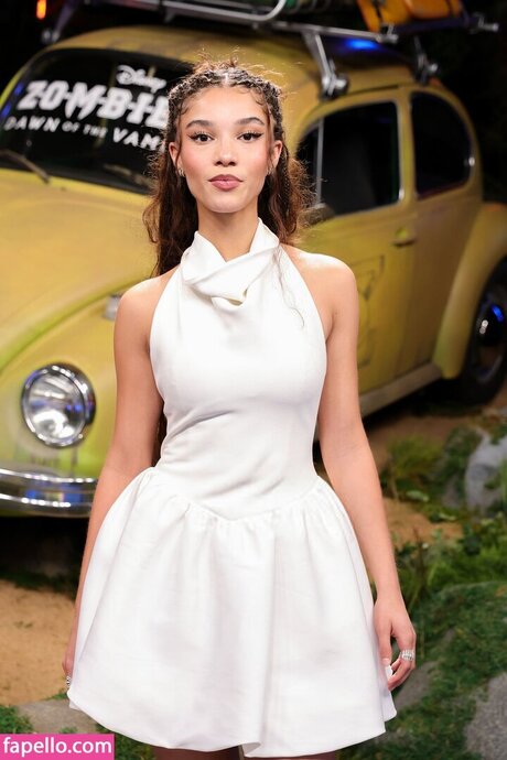 Malia Baker modèle sexy photo