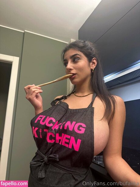 Bufa Lika nus de stars du porno photo