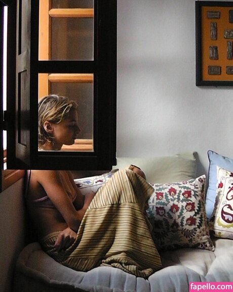 Ava Kalitowski modèle de haute qualité collection