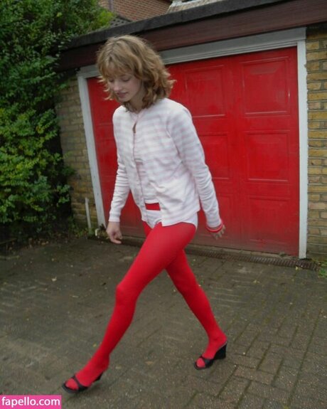 Ava Kalitowski actrice nue galeries