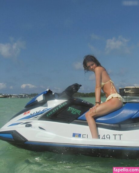 Skylar Martin modèles nus galeries