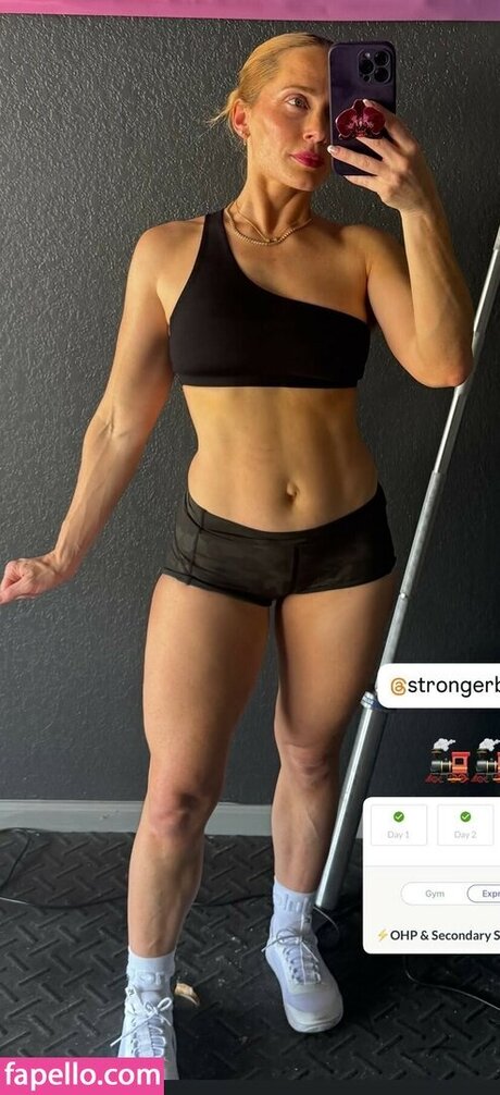 Meg Gallagher actrice artistique archive