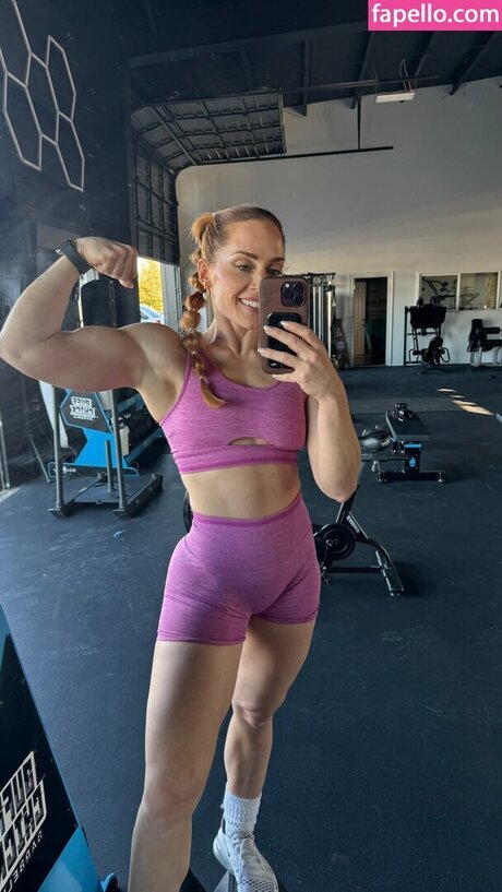 Meg Gallagher modèle sexy des photos