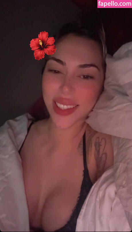 Seydanur Tunc modèle xxx image