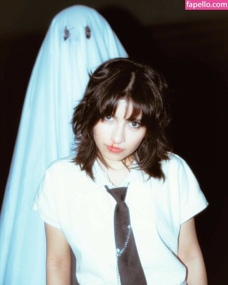 Violent Vira étoile érotique images