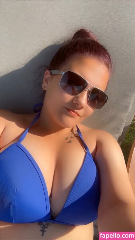 Chelzbcfcburke actrice exclusive collection