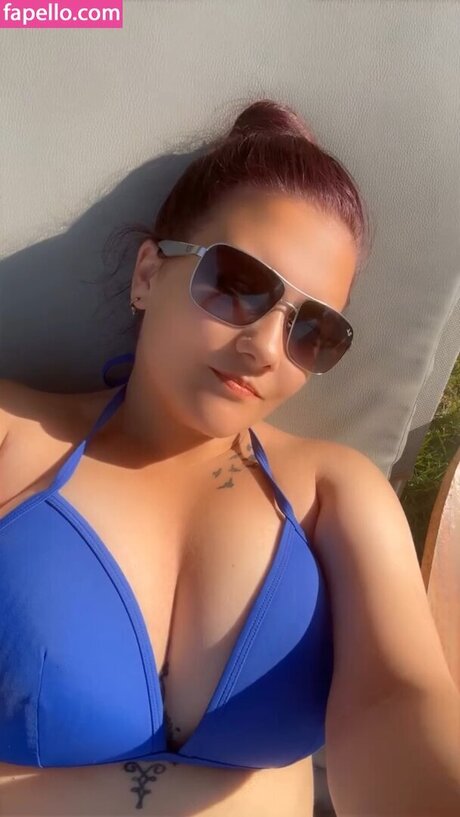 Chelzbcfcburke belle actrice image