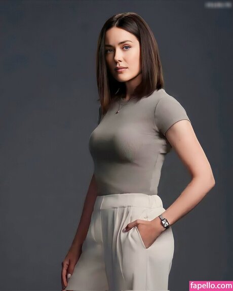 Megan Boone étoile parfaite galeries