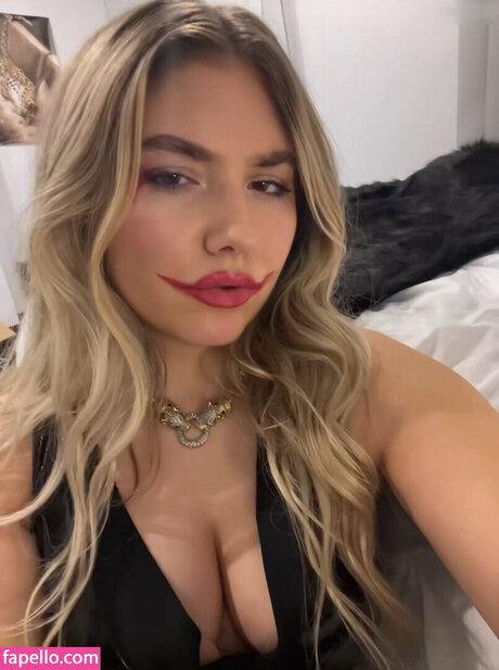 plage seins nus onlyfans adulte de haute qualité img