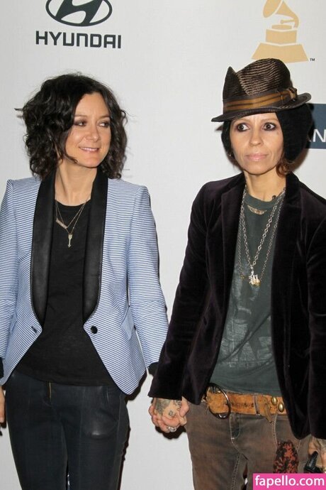 Sara Gilbert modèle sympa archive