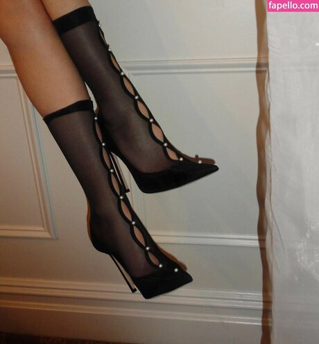 Josie Totah modèle adulte des photos