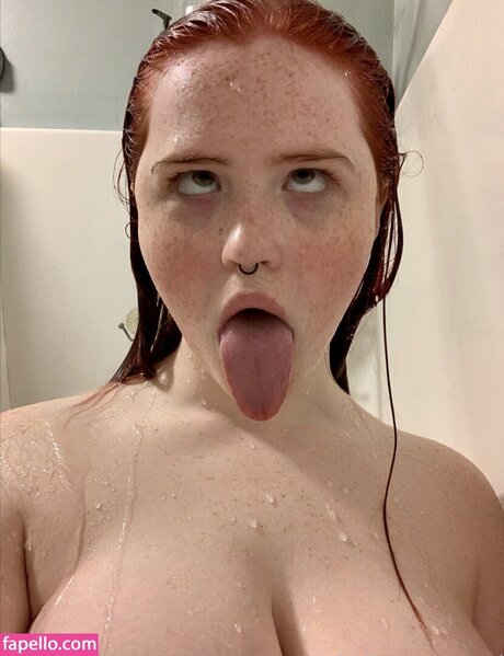 Bluetiernen actrice artistique galerie