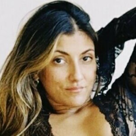 lingerie blanche onlyfans gratuit image