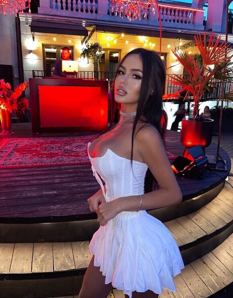 Shybkinaa nus étoiles galerie